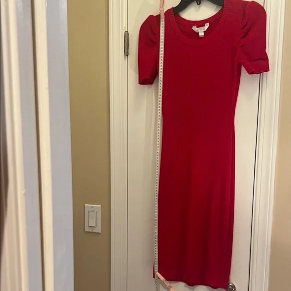 Elegant bright Red Dress - Picture 5 of 8
